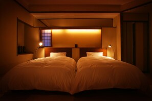 Down comforters, in-room safe, individually decorated - Hayamakan (Kaminoyama)