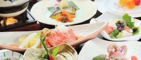Thức ăn và đồ uống