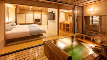 Japanese Western Style Room with Outdoor Bath, Non Smoking | In-room safe, bed sheets