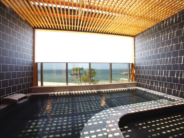 Hot springs - Bayside Square Kaike Hotel (Yonago)