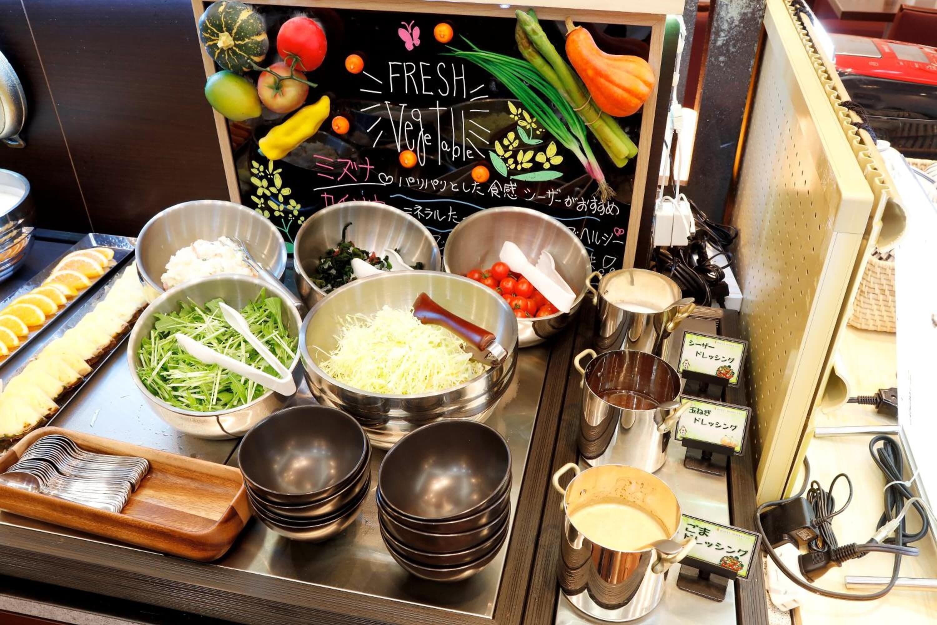 daily buffet breakfast (jpy 1760 per person)