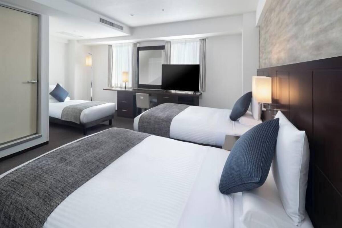 Rollaway beds (surcharge)