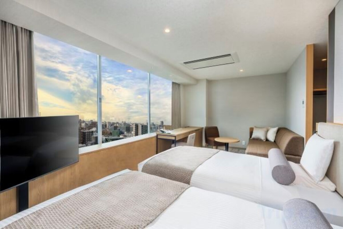 Sky View Twin Nonsmoking
