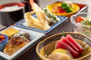 식사 및 음료