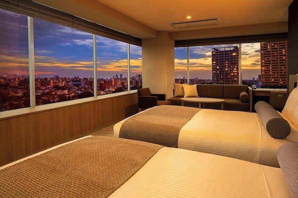 Rollaway beds - Hotel Lungwood (Tokyo)