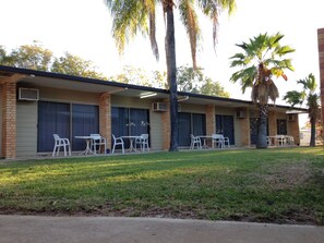 Terrace/patio - Jumbuck Motel (Longreach)