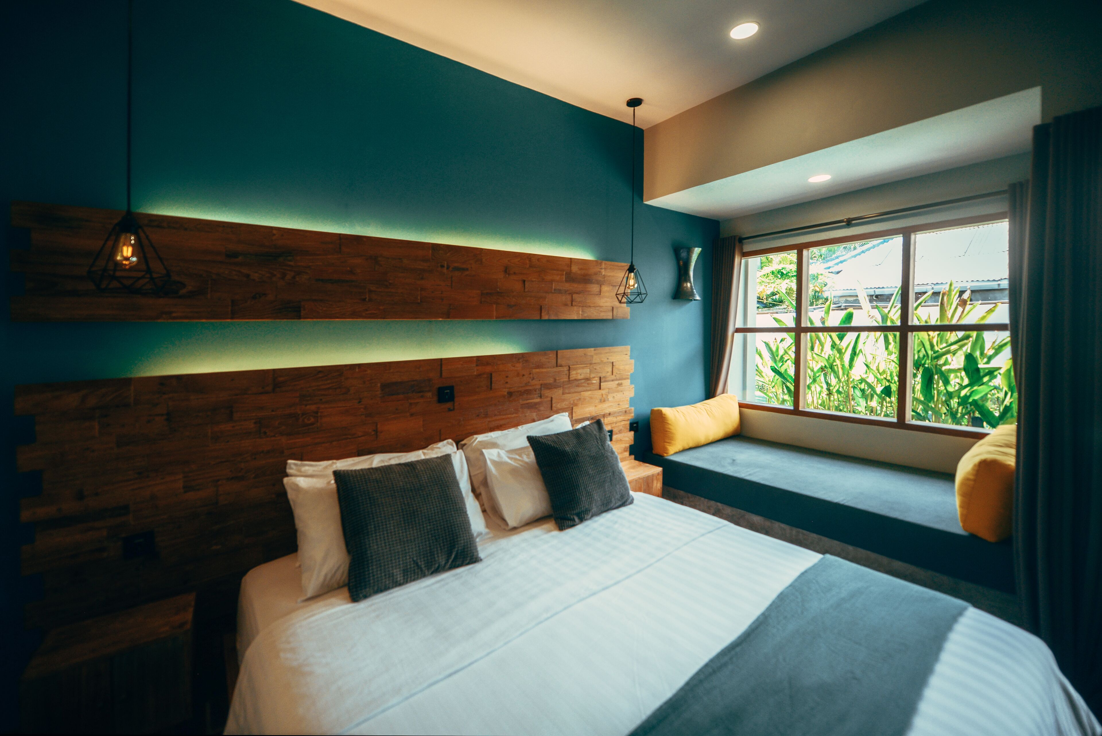 deluxe poolside room | 1 bedroom, premium bedding, minibar, in-room safe