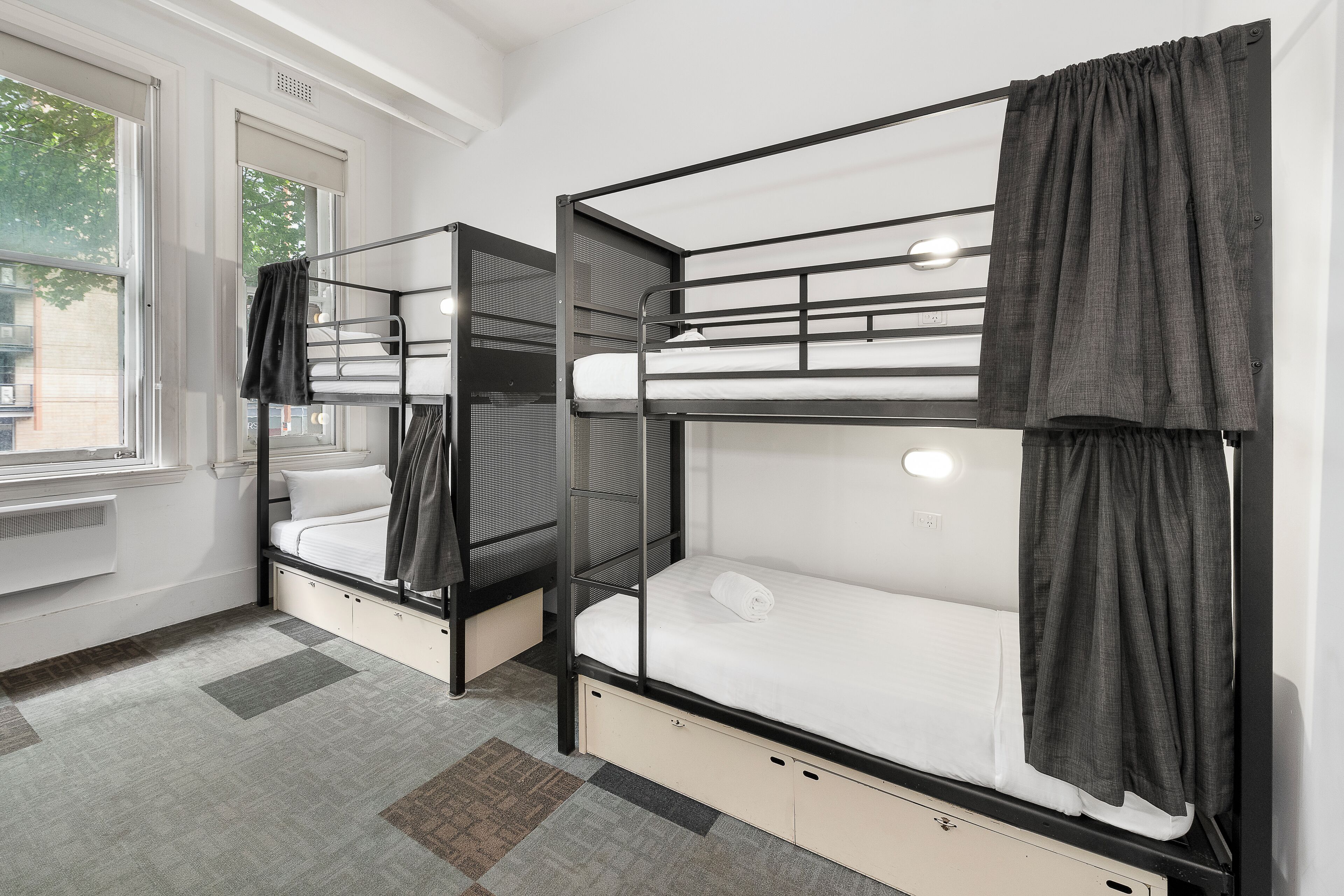 Photo - YHA Melbourne Central