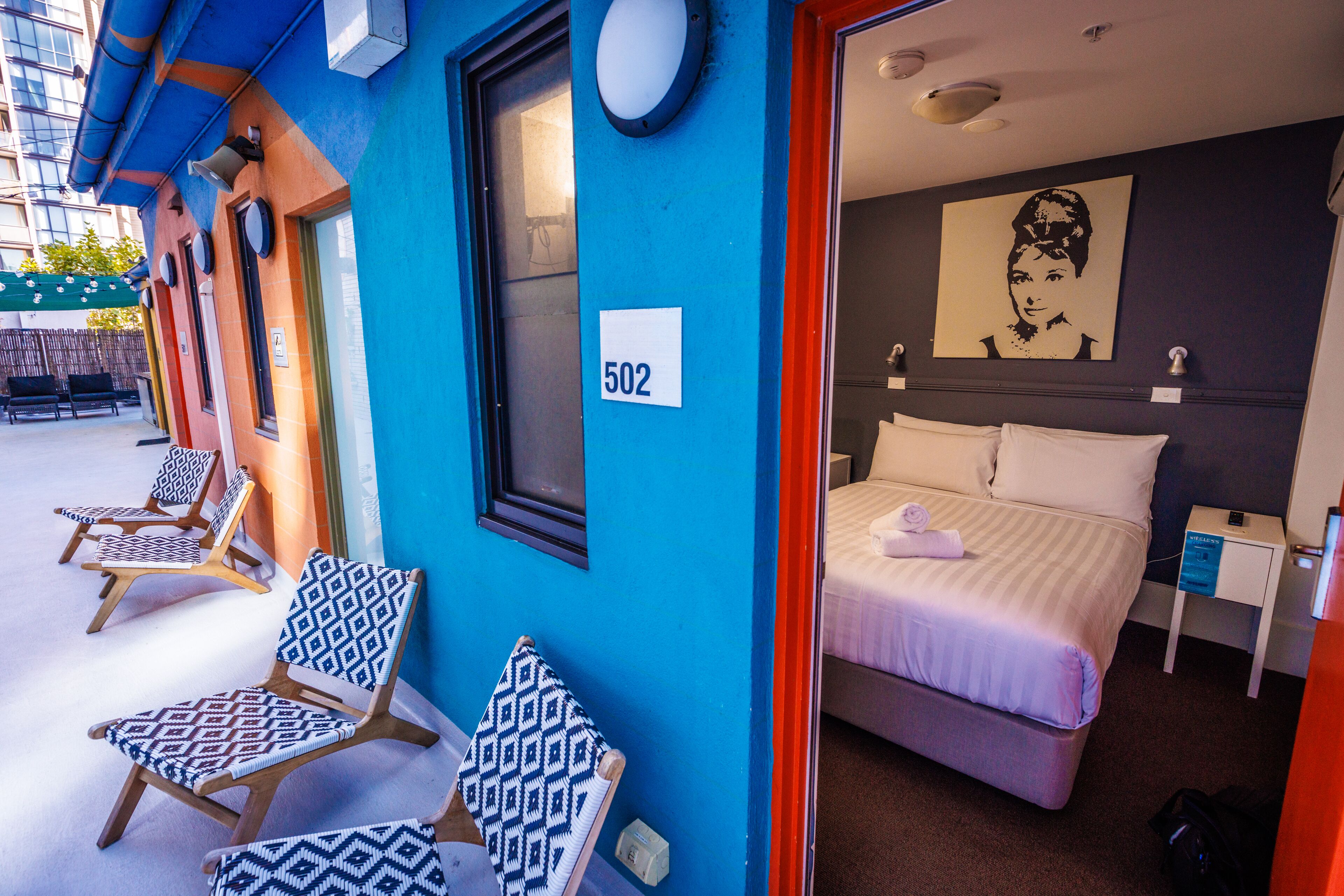 Free WiFi, bed sheets