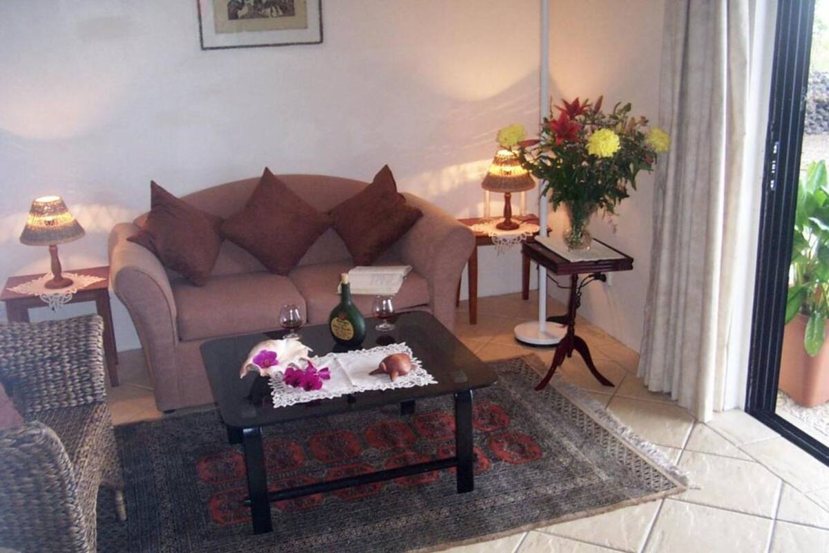 Chalet (Waterside) | Minibar, escritorio, tabla de planchar con plancha y cunas gratuitas