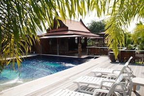 Außenpool, Cabañas (kostenlos), Liegestühle