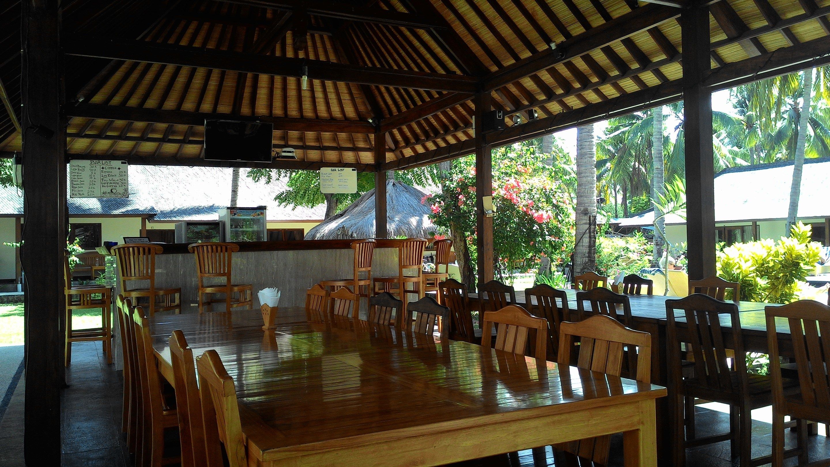 breakfast, lunch, dinner served; indonesian cuisine