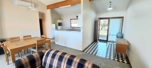 Executive Suite, 2 Bedrooms, Non Smoking, Kitchen (Executive Family)