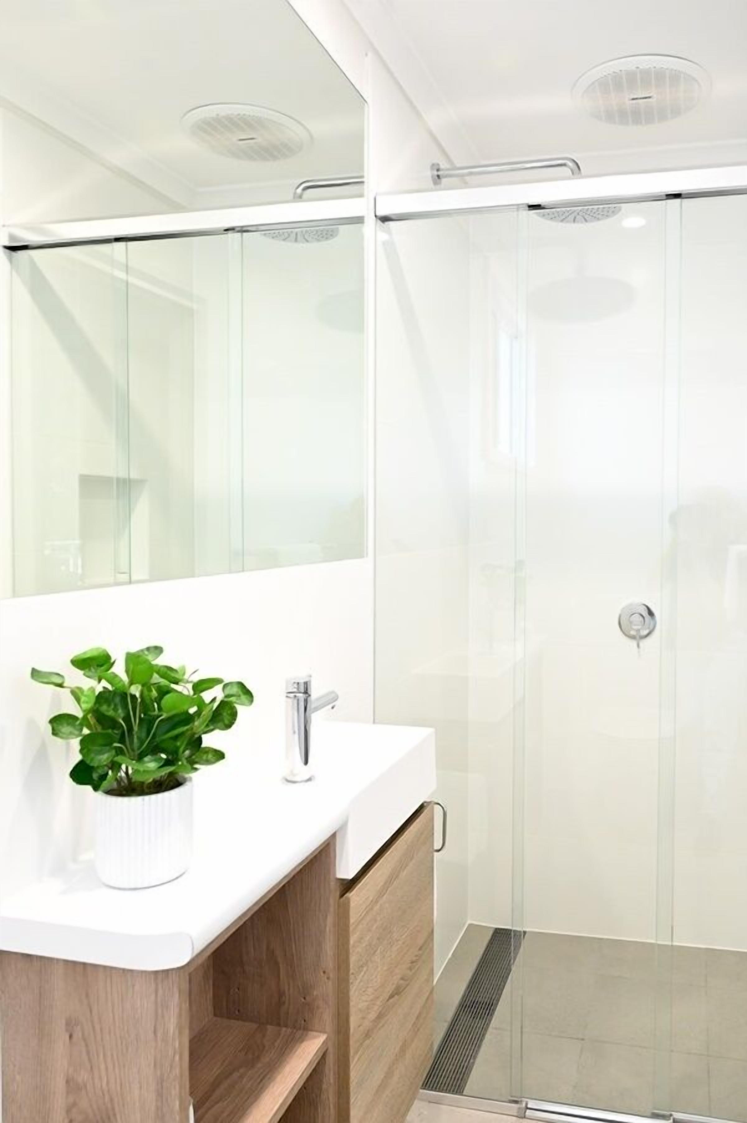 Bathroom shower