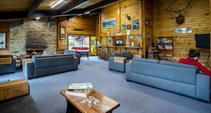 Te Anau Top 10 Holiday Park