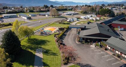 Te Anau Top 10 Holiday Park