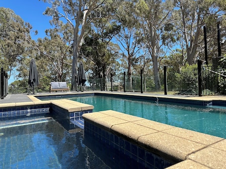 室外游泳池. 大橡树度假村