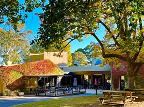 Exterior - The Grand Oaks Resort (Beechworth)