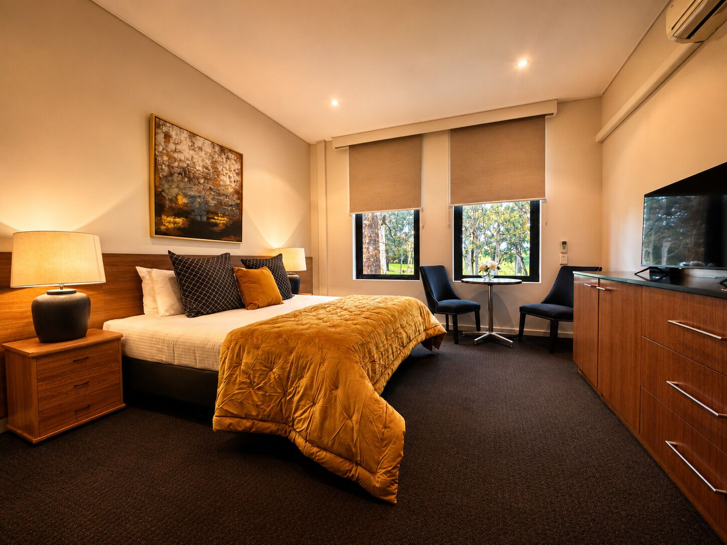 Standard Room (King Suite)