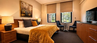 The Grand Oaks Resort