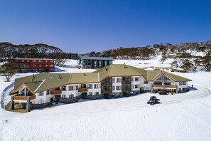 Property grounds - Salzburg Apartments (Perisher Valley)