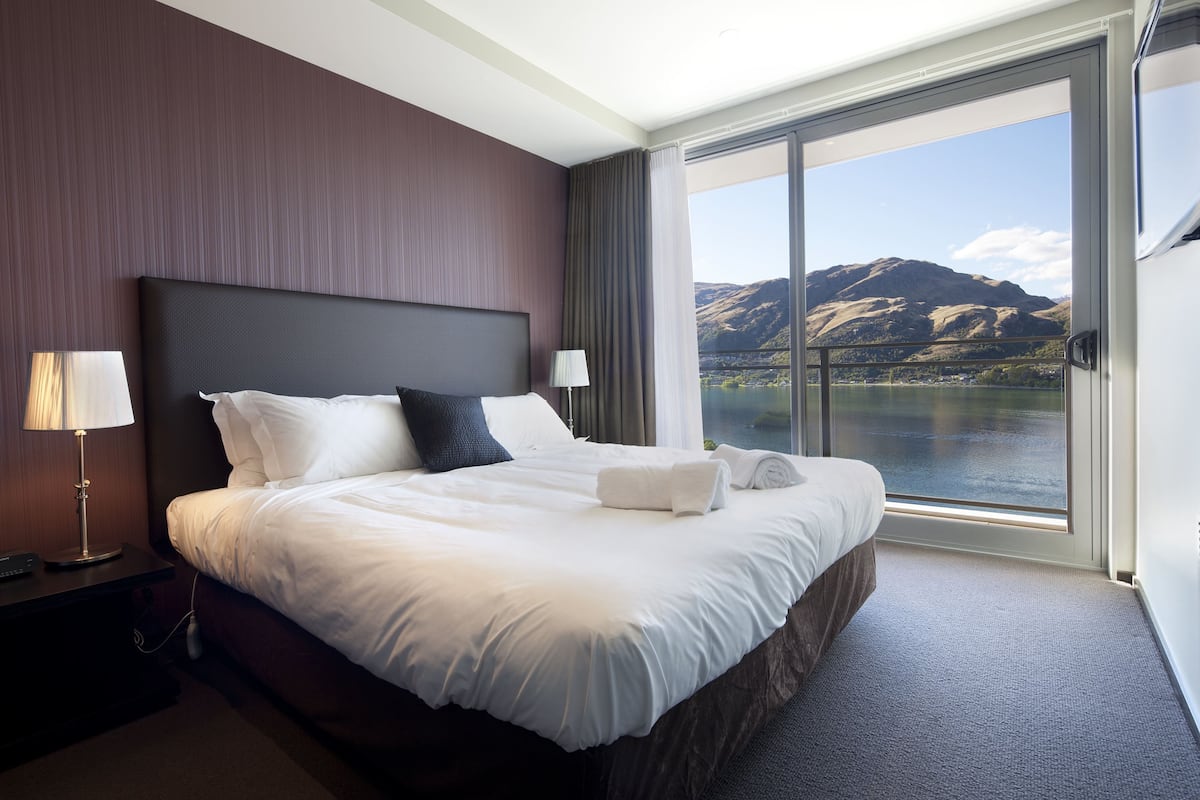 premium bedding, soundproofing, iron/ironing board, free wifi