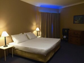 Room - Man From Snowy River Hotel (Perisher Valley)