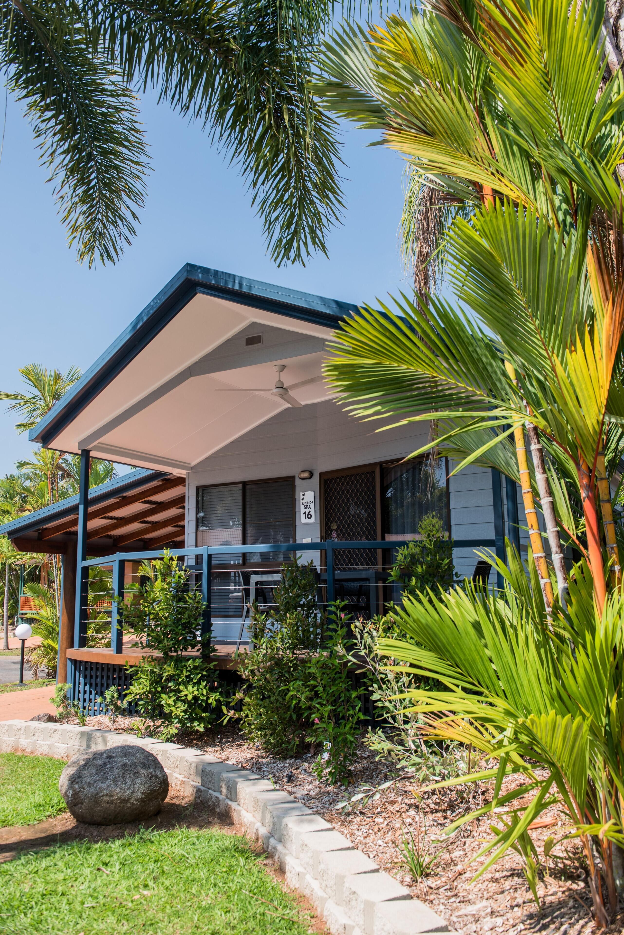 2 Bedroom Villa | Iron/ironing board, free WiFi, bed sheets