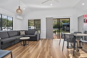 Superior Villa, 2 Bedrooms | Living area