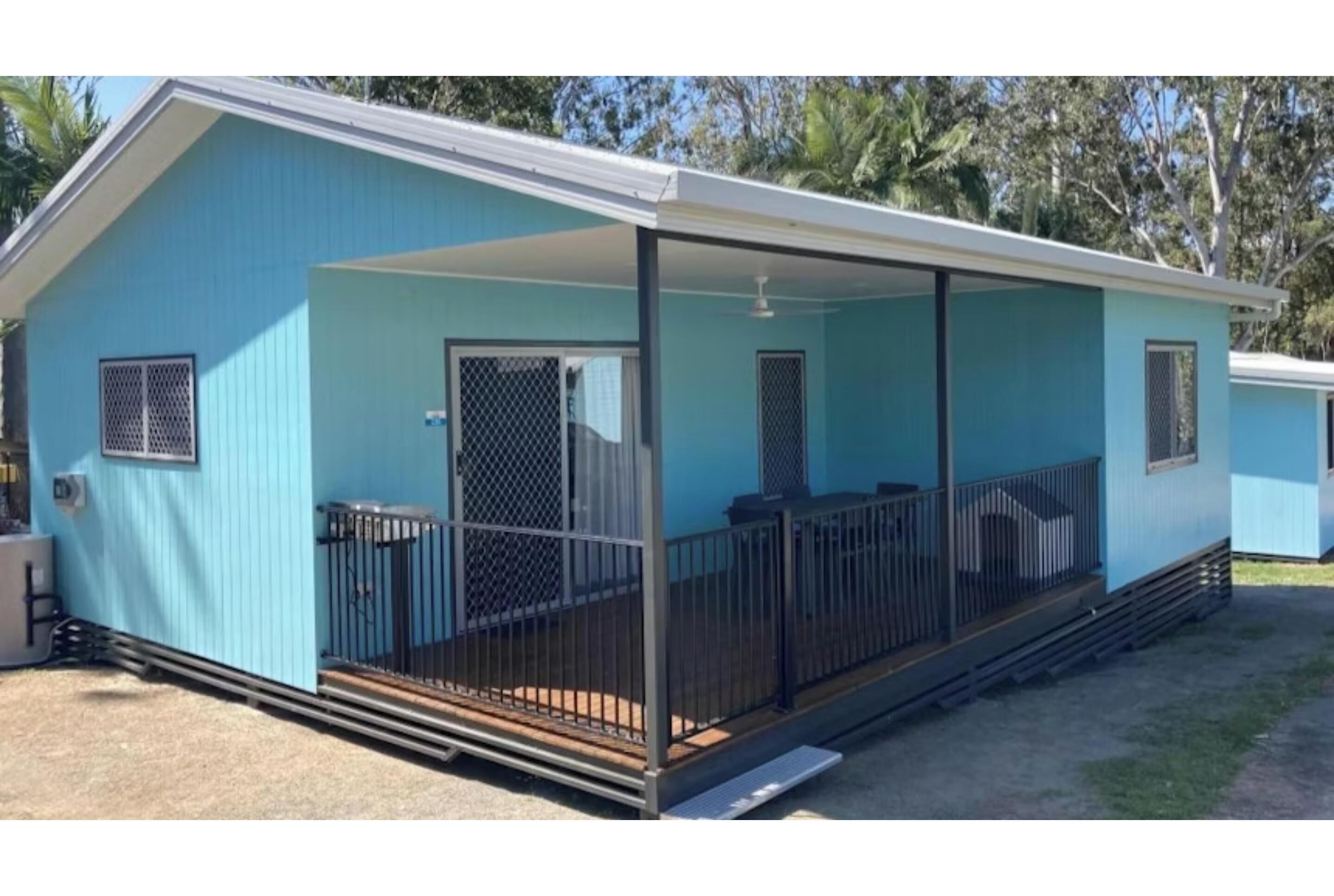 Superior 2 Bedroom Cabin - S6 | Terrace/patio