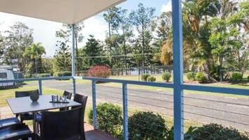 Standard 2 Bedroom Waterview Cabin - S6 | Terrace/patio