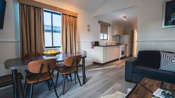 Premier Apartment, 2 Bedrooms | Living area