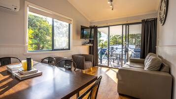 Superior Cabin, 2 Bedrooms | Living area