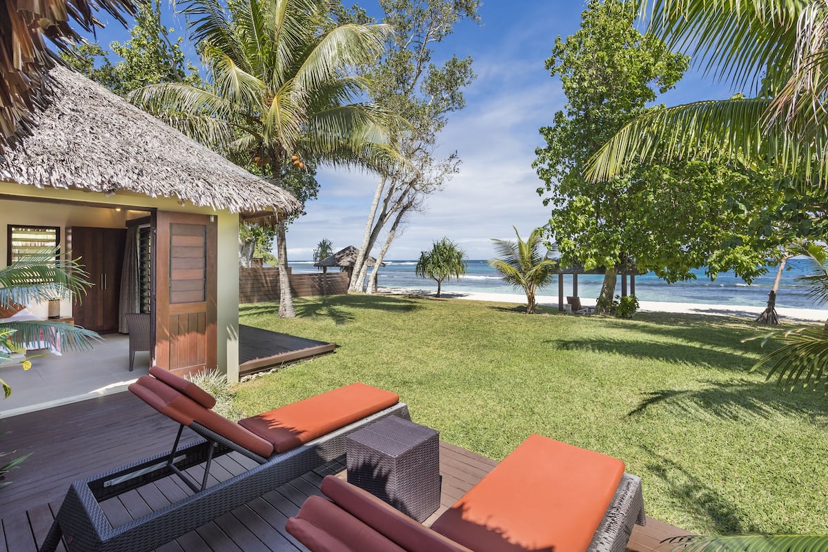 One Bedroom Beachfront Villa | In-room safe, iron/ironing board, WiFi (free), bed sheets