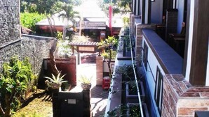 Property grounds - GM Bali Guesthouse (Kuta)