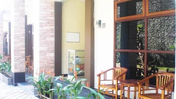 Terrace/patio - GM Bali Guesthouse (Kuta)