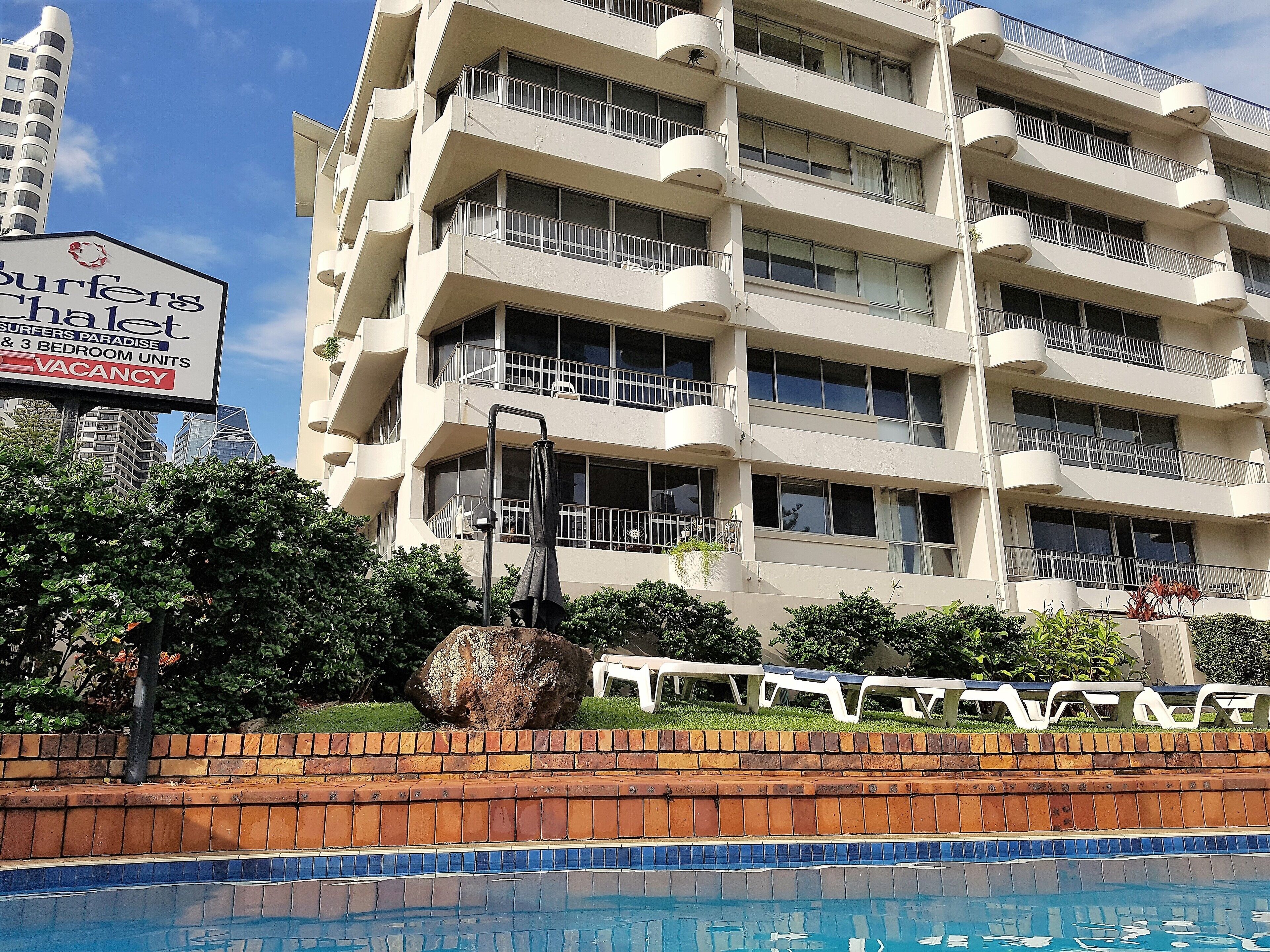 Surfers Chalet — image 25
