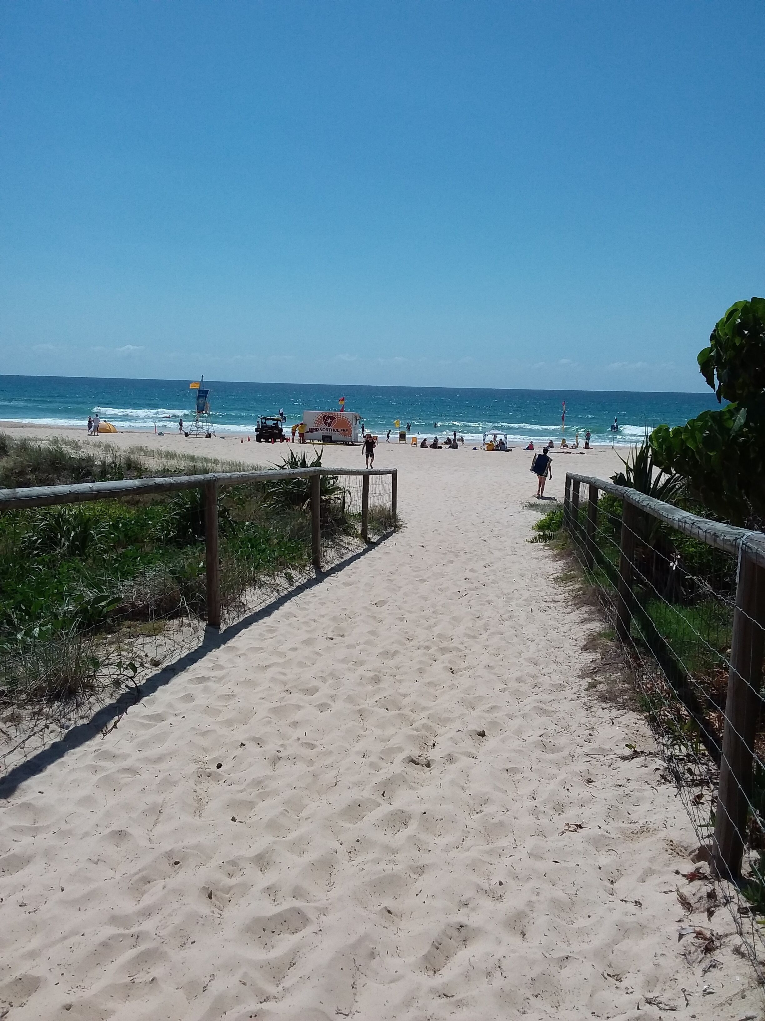 Surfers Chalet — image 24