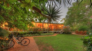 Front of property - Beachcomber Lodge (Lord Howe Island)