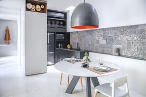 Dining - Villa 80361 (Keroboken Kelod)