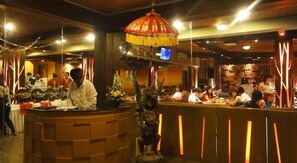 2 Restaurants, Frühstück