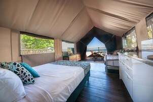 Oceanview Safari Tent | Ropa de cama