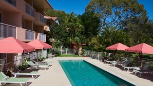 Courtyard view - The Roy (Rainbow Beach)