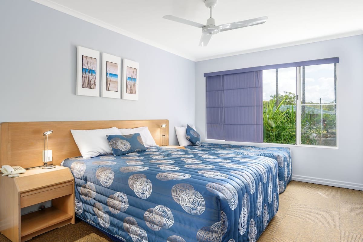 1 chambre, chambres insonorisées, Wi-Fi, draps fournis