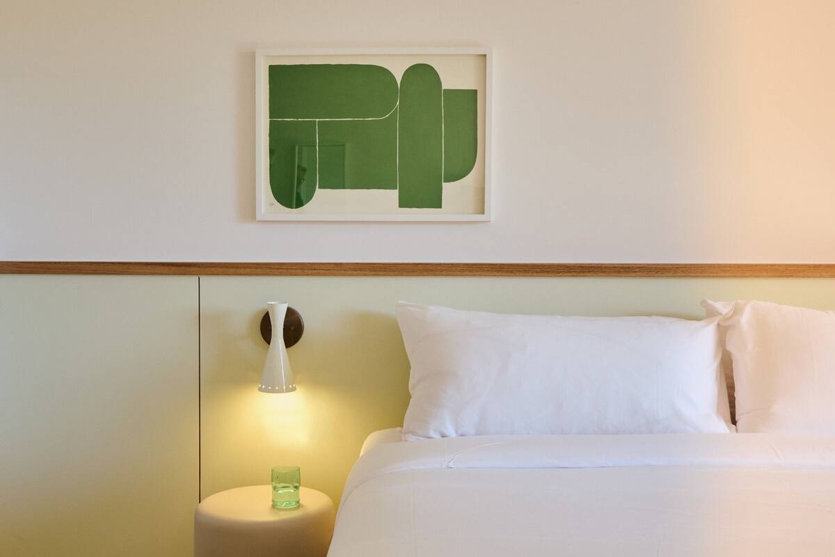 Sistema de insonorización, wifi gratis, ropa de cama