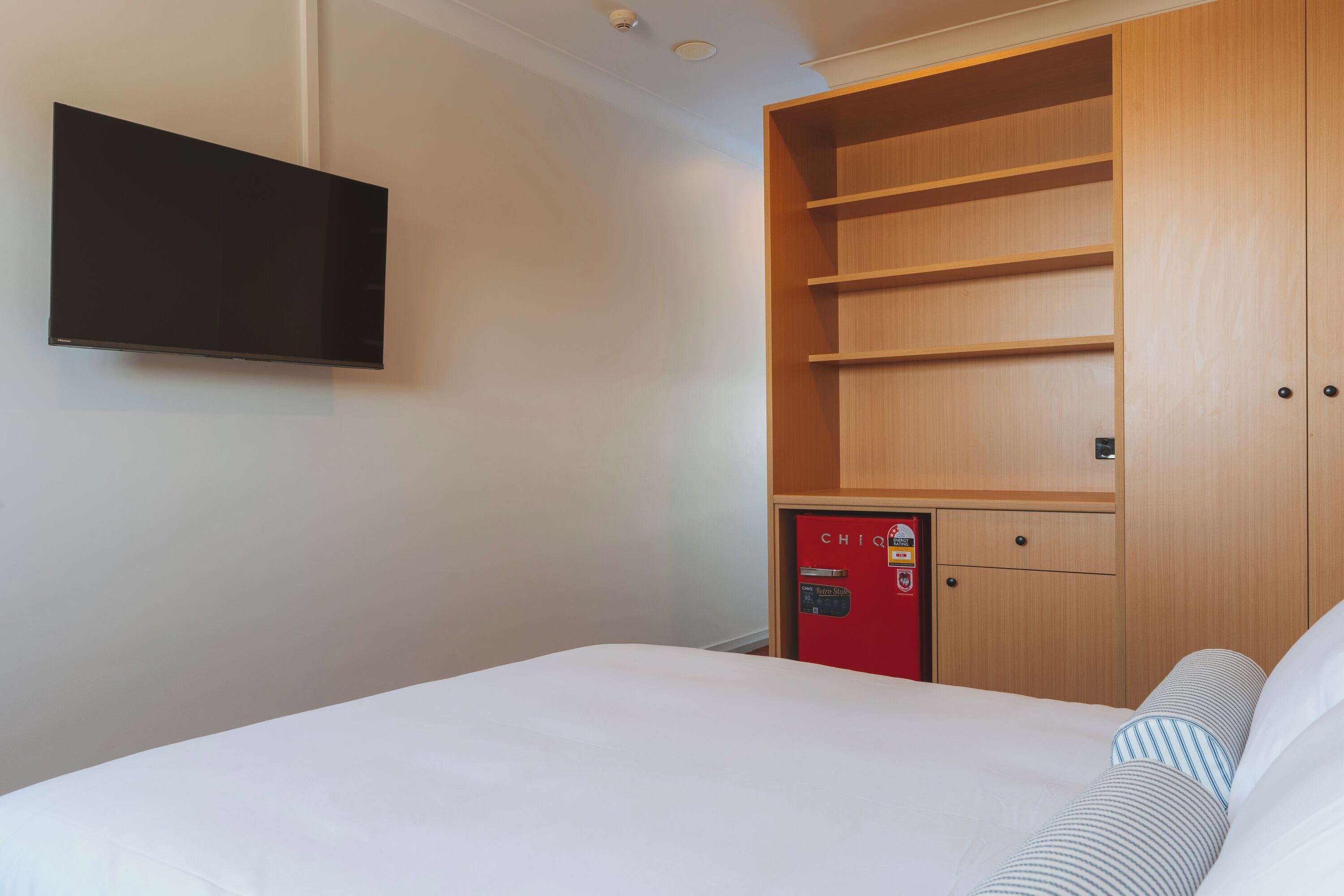 ห้องดีลักซ์ดับเบิล | เตารีด/โต๊ะรีดผ้า, Wi-Fi ฟรี, ผ้าปูที่นอน