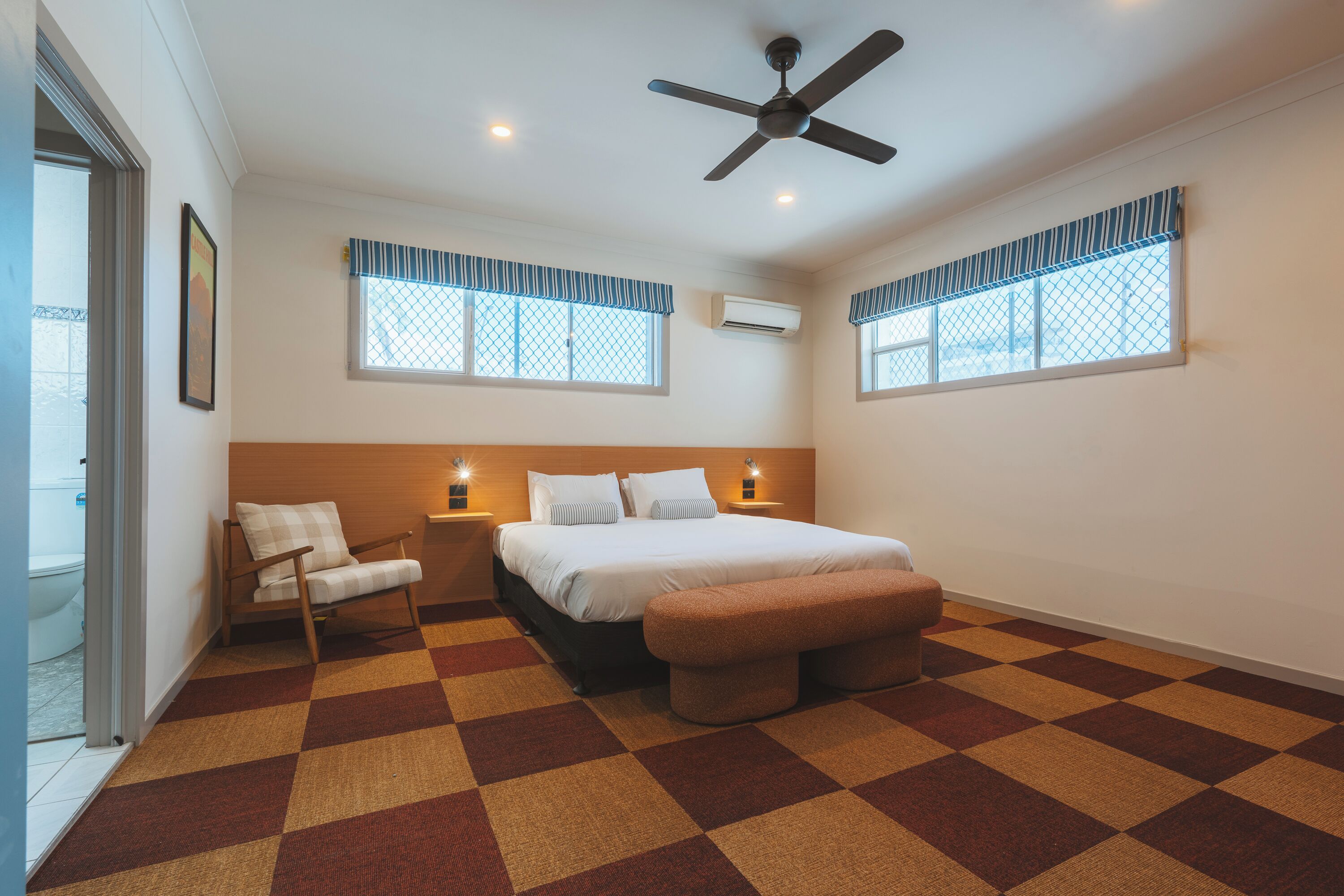 Three-Bedroom Suite with Kitchen | Iron/ironing board, free WiFi, bed sheets