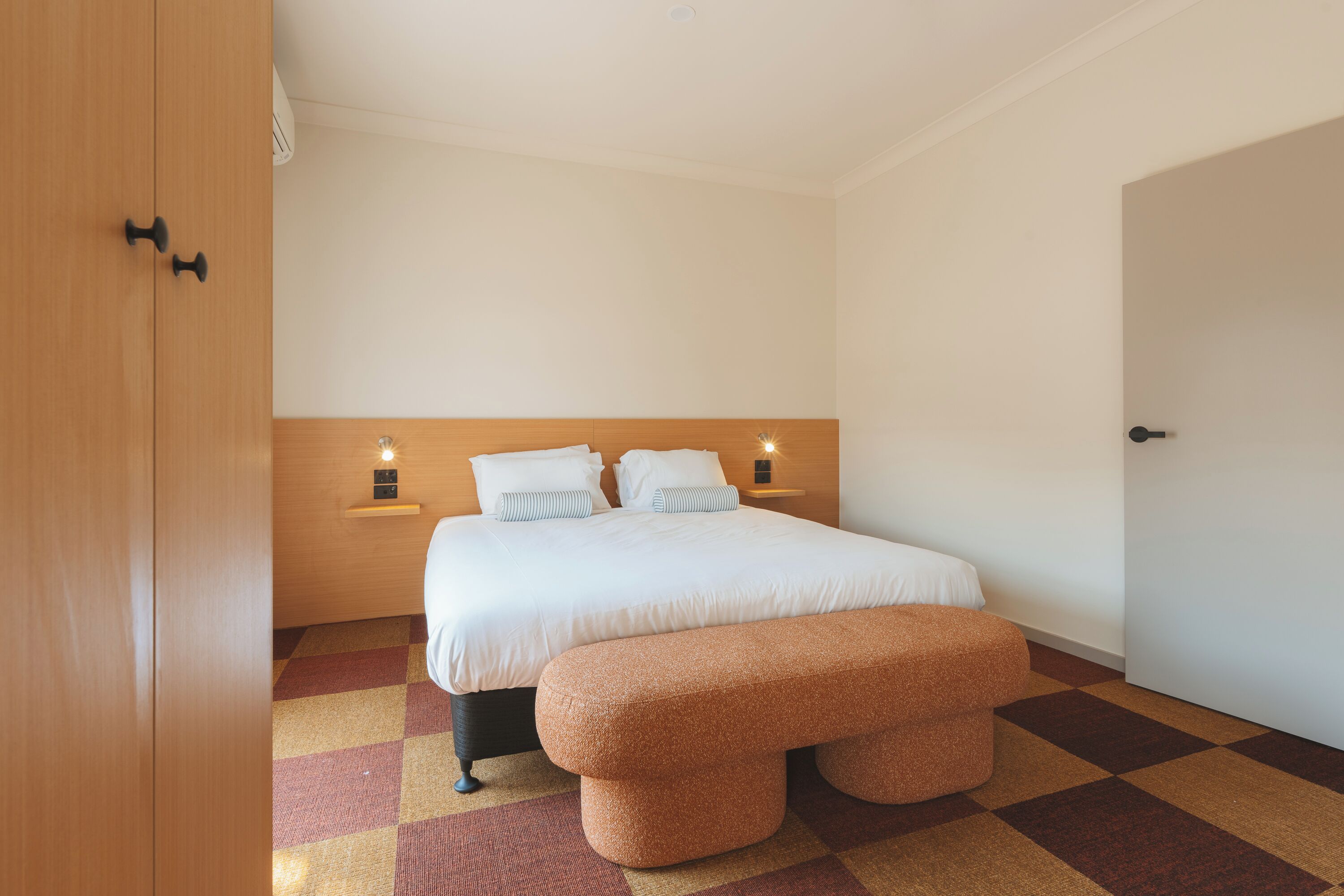 Two-Bedroom Suite with Balcony | Iron/ironing board, free WiFi, bed sheets