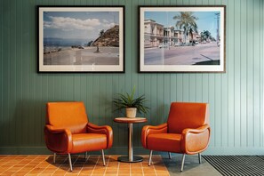 Interior - Hotel Allen (North Ward)