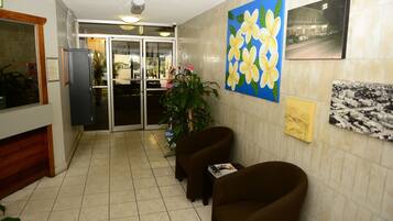 Check-in/check-out kiosk